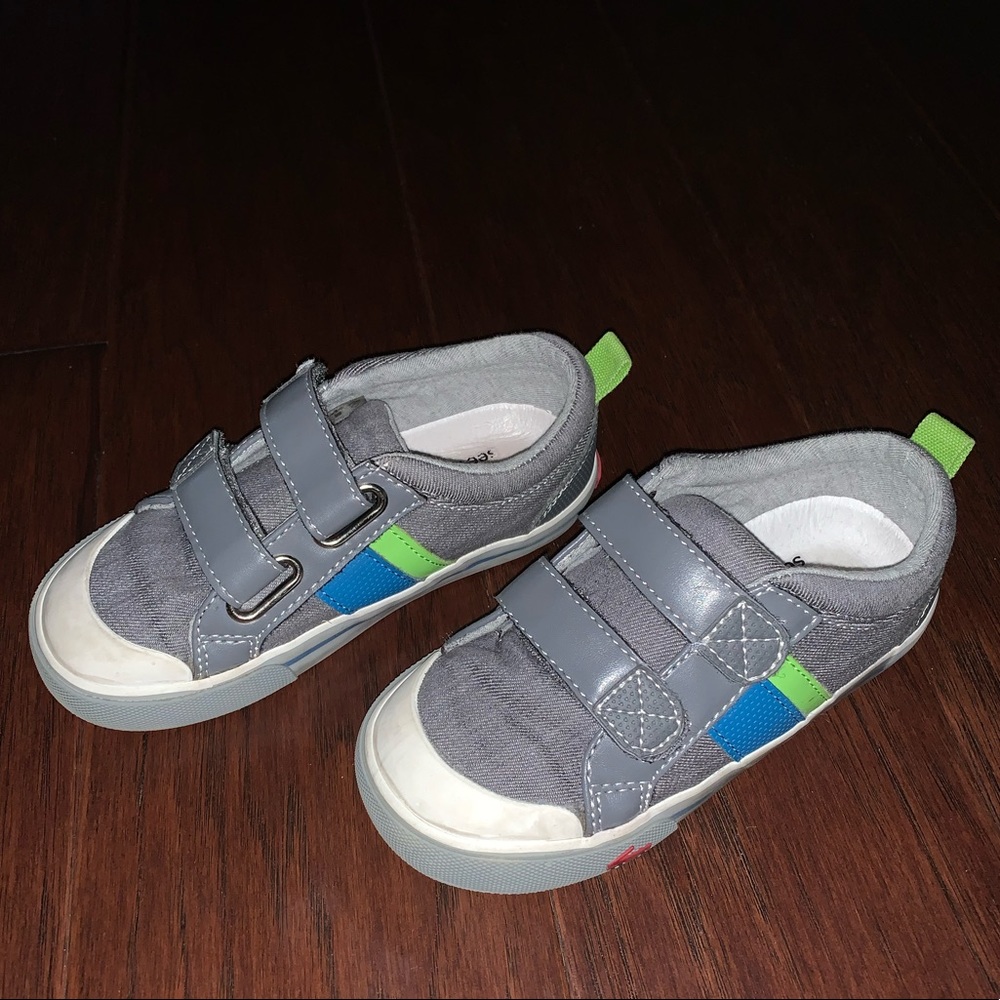 EUC! See Kai Run Russell Sneaker, Size 10.5